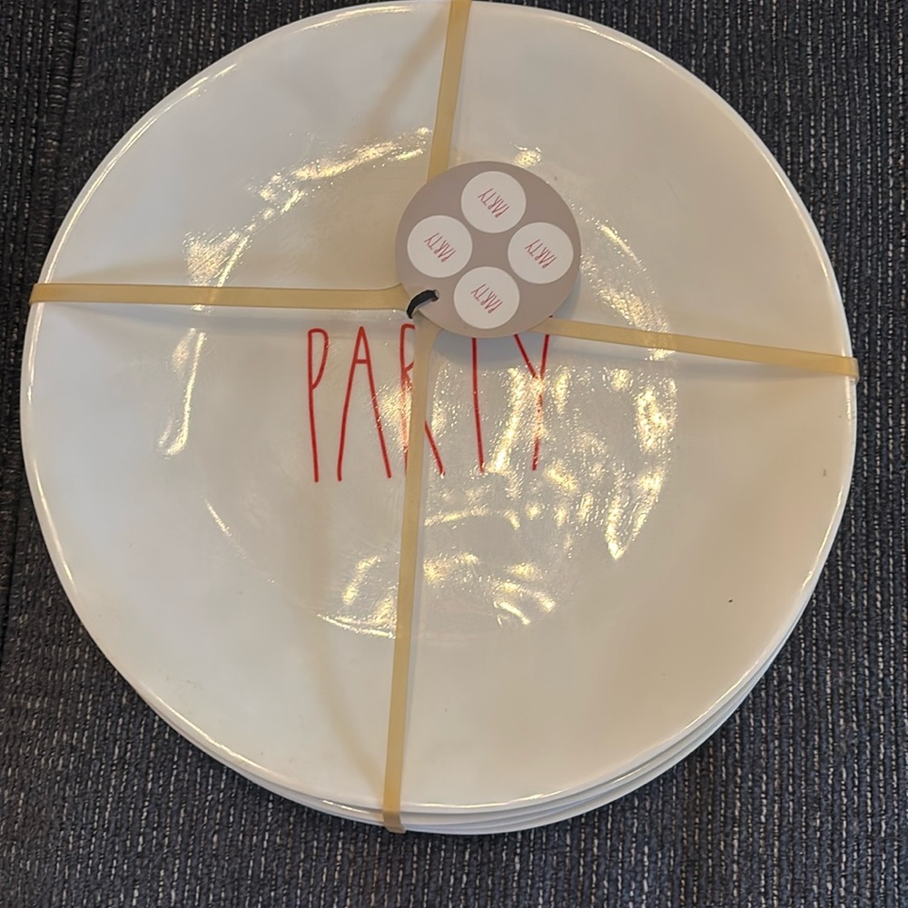 Rae Dunn Party plates set of 4